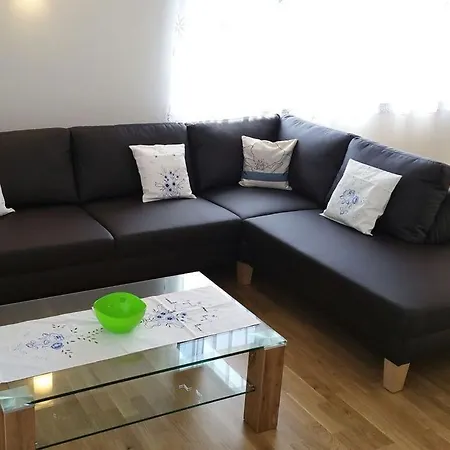 Beech Modern Retreat Hodingen