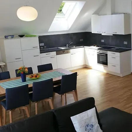 Beech Modern Retreat *