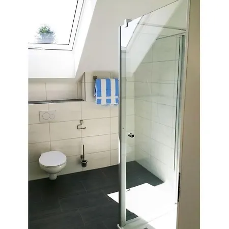 Сasa de vacaciones Beech Modern Retreat