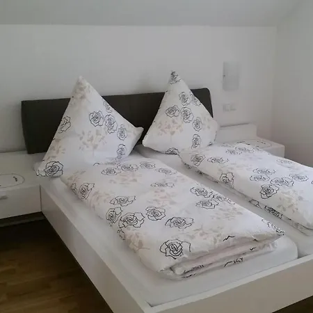 Beech Modern Retreat *