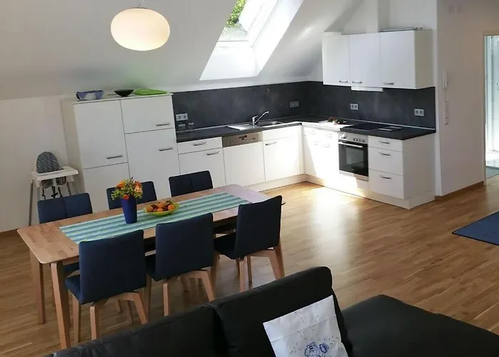 Beech Modern Retreat *