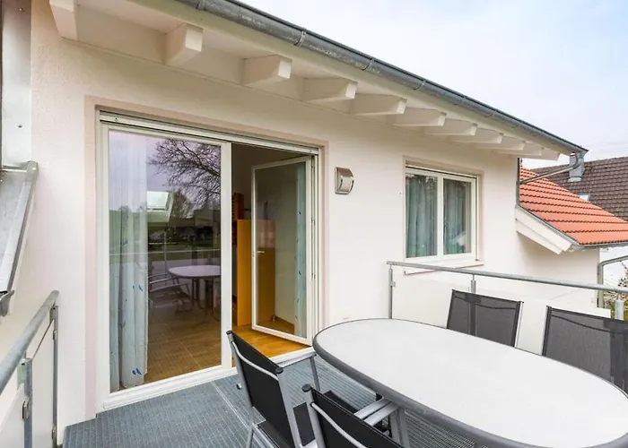 Beech Modern Retreat